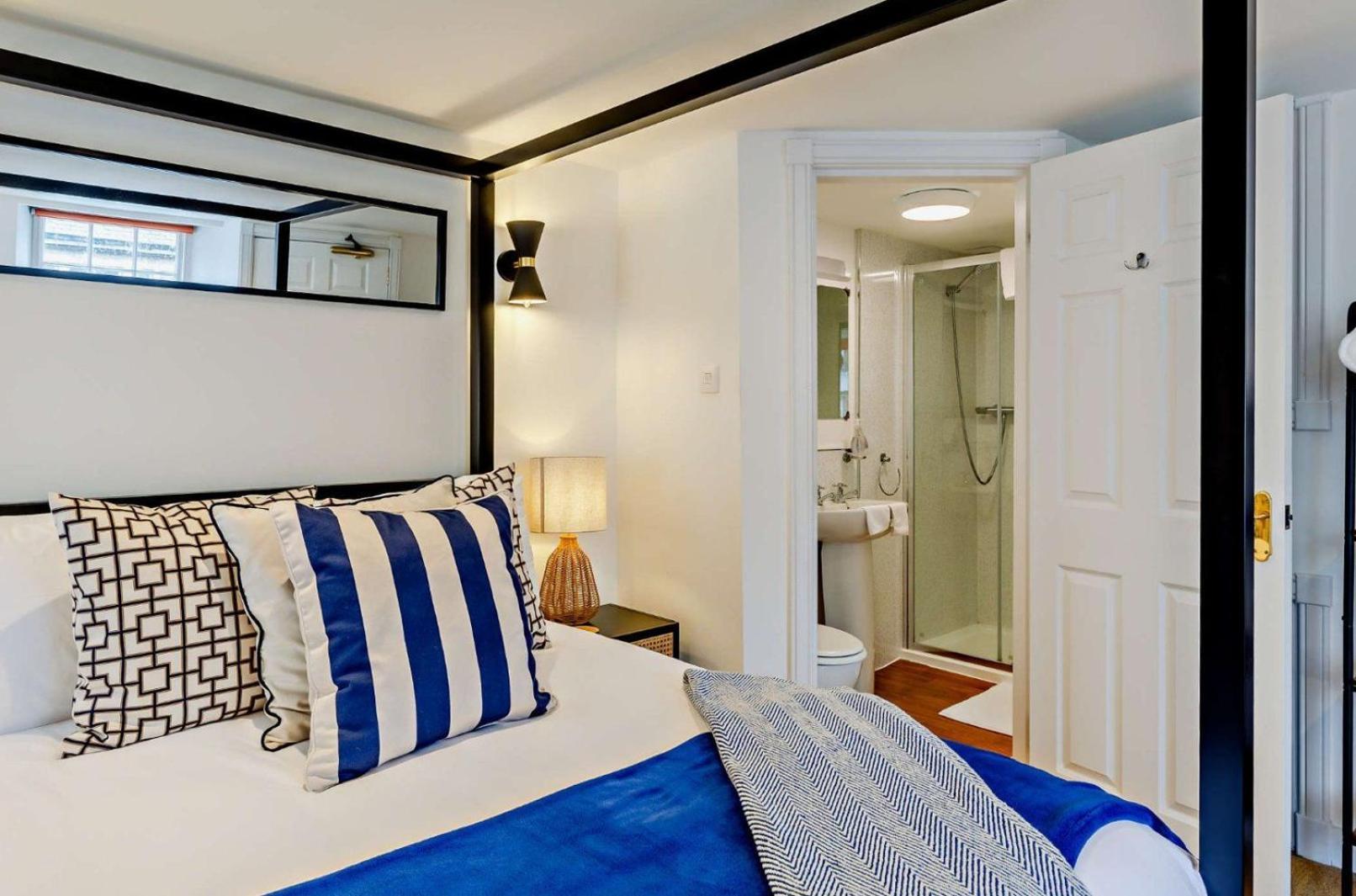 Jacobite'S Retreat, 17Th Century Cottage In The Heart Of インヴァネス エクステリア 写真